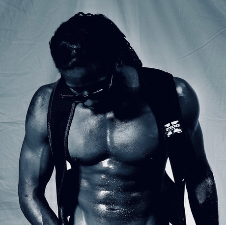 Midnight Erotic onlyfans pics