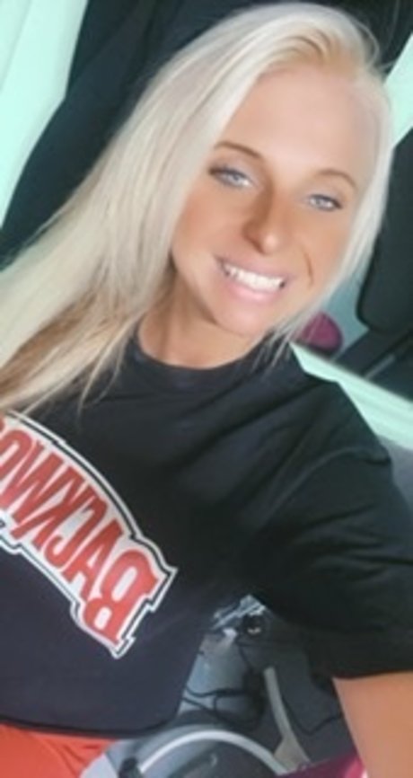 Barbiegirl4U porn only fans