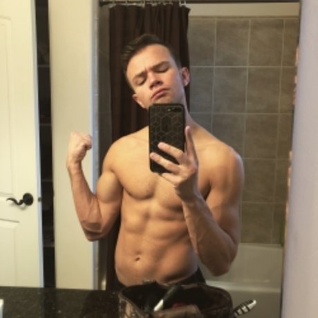 Logan Cross onlyfans nudes