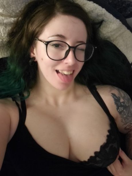 Caraphernelia leaked onlyfans pictures