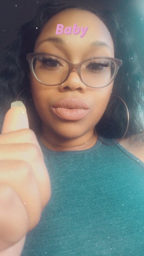 Chanelllyy only fans sex