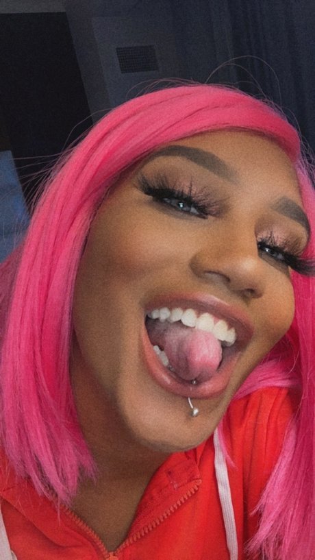 QueenButterCup onlyfans free