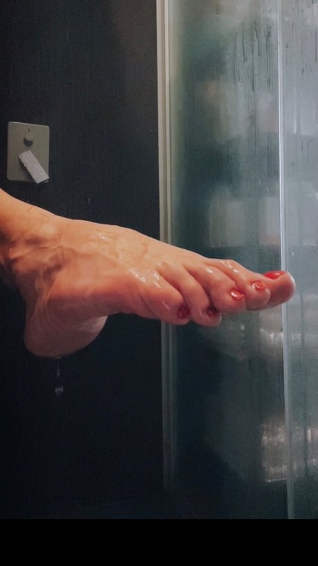 Miss Evelyn Marshall onlyfans model images