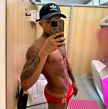 Junior Vieira nude onlyfans