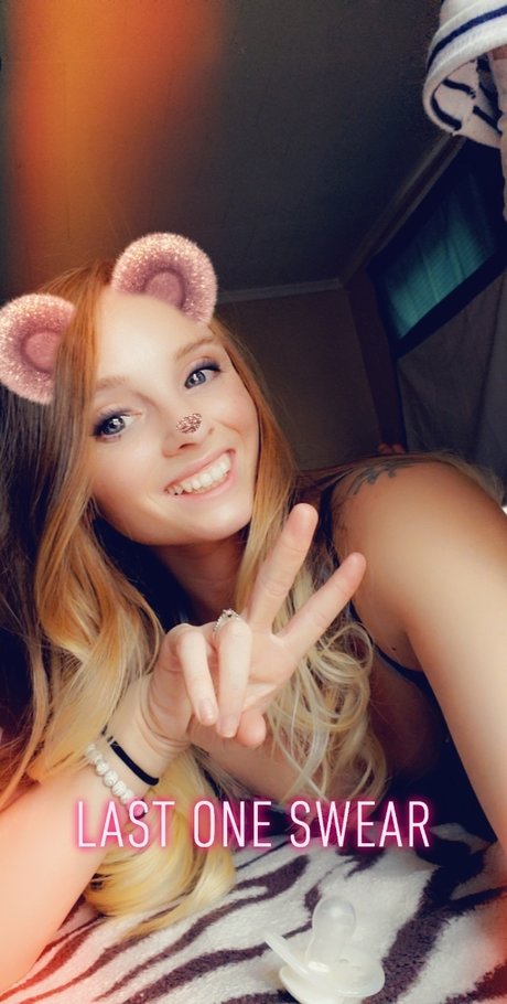 Missbaker_ onlyfans nude leaked