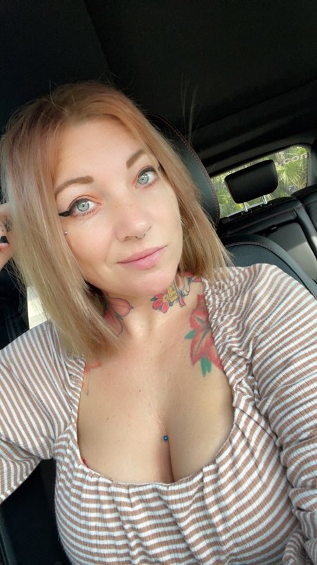 J8ksgrl onlyfans nude photos