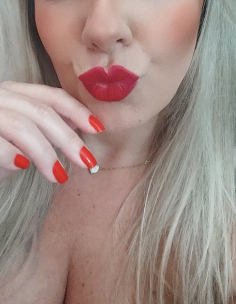 Jordana Amaral VIP strip onlyfans