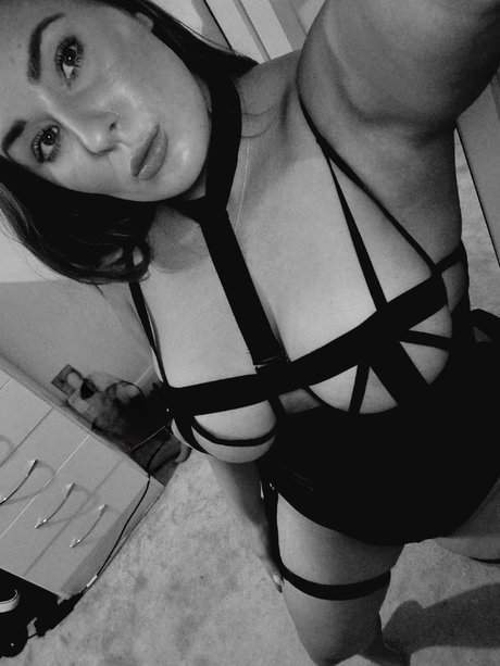 Miss Adele Heart onlyfans boobs