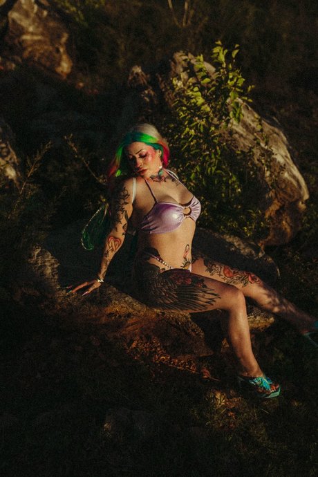 Miss Goldie Glox pics onlyfans