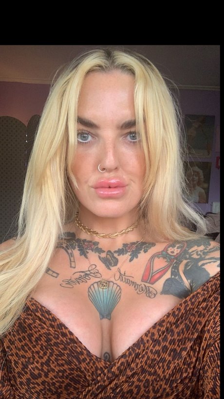 Miss Darling_ only fans photos