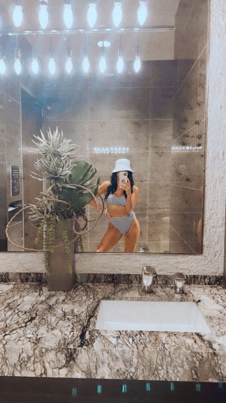 Miss Nicole Cara onlyfans archive