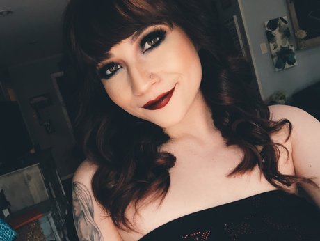 MissKiing Free nude onlyfans leaks