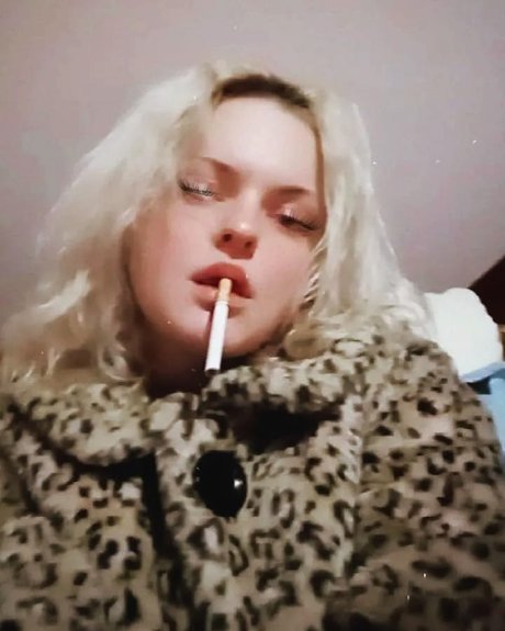 Milisixx only fans nude