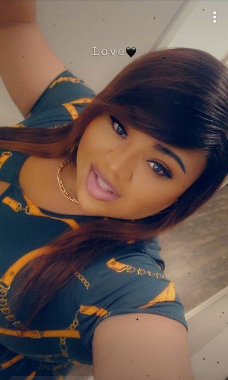 BBW Ts Mo Nae onlyfans porn leaks