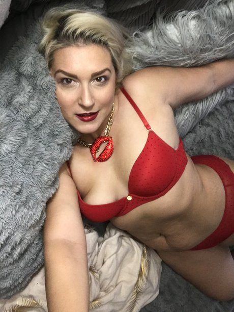Cammie Johnston onlyfans nude