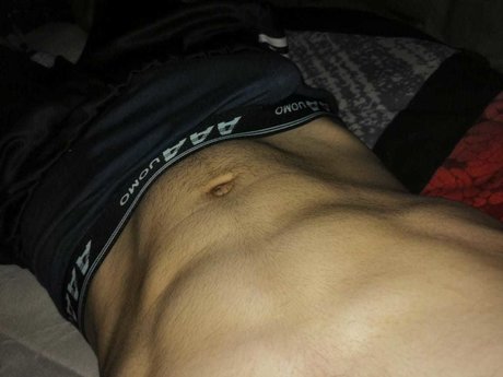 CAZA HETEROS REAL MATHIAS_ is on onlyfans