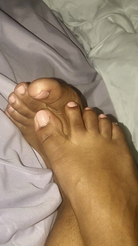 Candy Covered Feet feet onlyfans