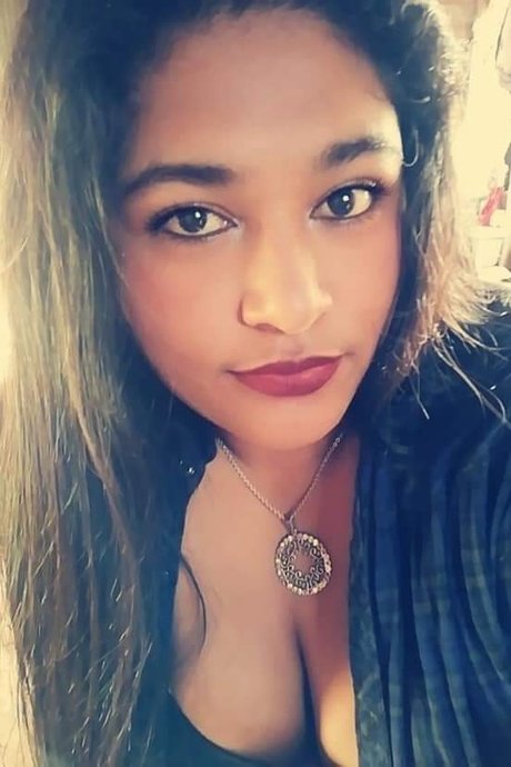 Jeannette castellanos on onlyfans