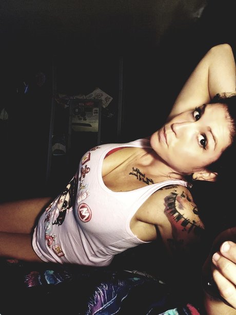 Hippie chick onlyfans model