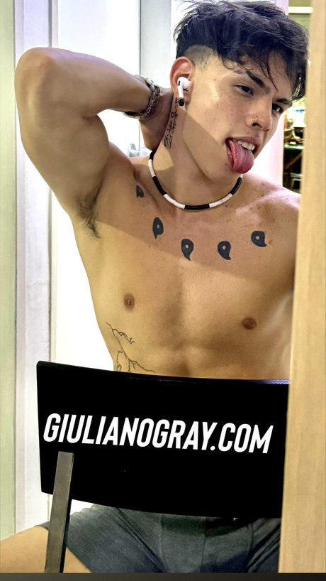 Hot Boy Latino 18 nude on onlyfans