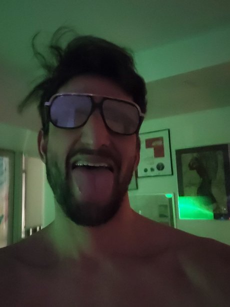 jesus Sinns nude onlyfans