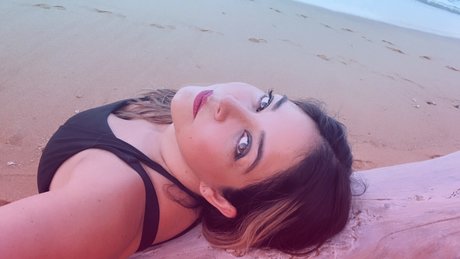 Jezabel Olmos only fans photos