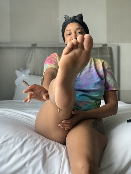 Hippytoesnsolesss onlyfans naked leaked