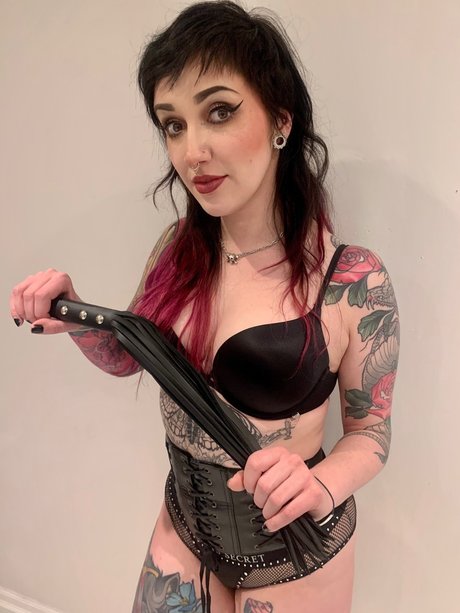 Miss VantaBlack onlyfans creator