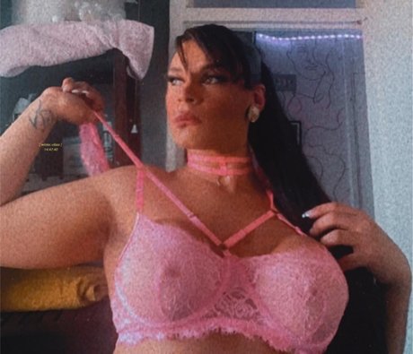 natural born pornstar onlyfans topless