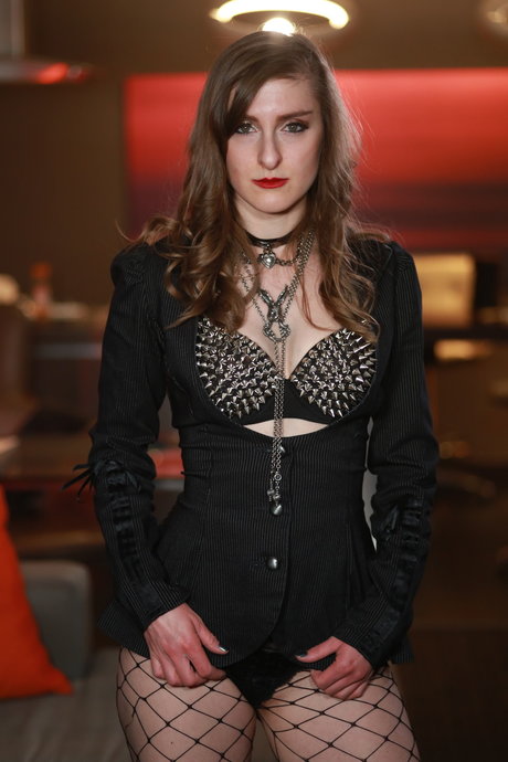 Modesty Blazze onlyfans nude content