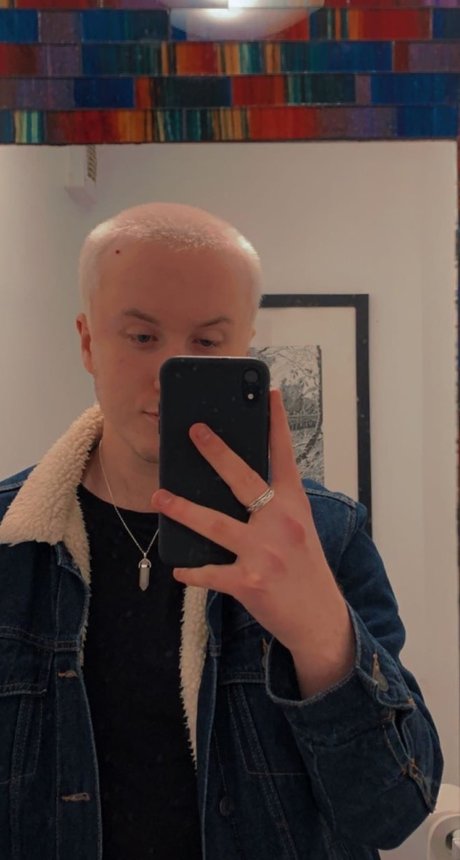 Mikey Brinklow onlyfans nudes porn