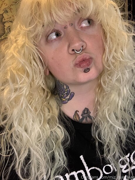 miz mandaaa onlyfans strip tease