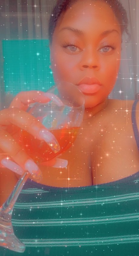 HunniReigns leaked nudes onlyfans