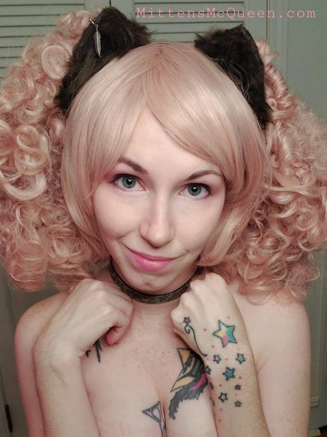 Mittens McQueen Free onlyfans leaks.