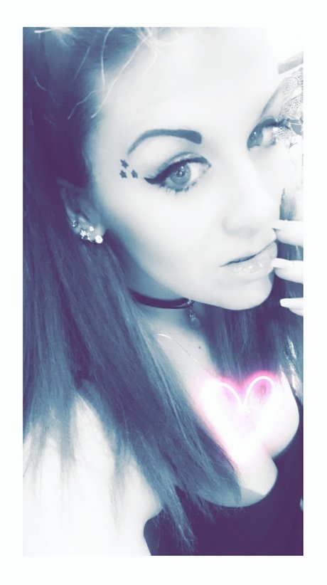 Gypsy Eyed G onlyfans sex tape