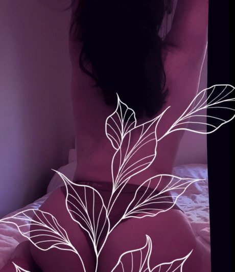 Nikki B new onlyfans