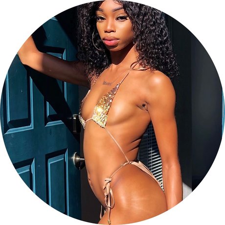 The Galactic Goddess Lips_ onlyfans photo