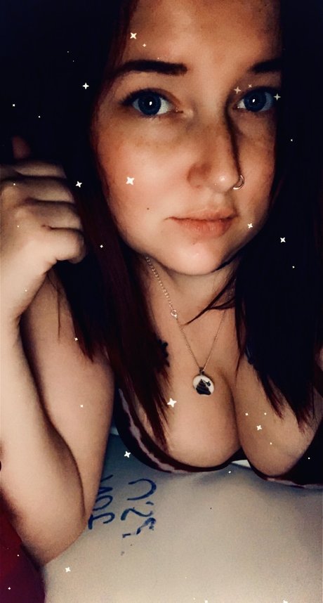 Lizzie Simpson read bio onlyfans leak sex