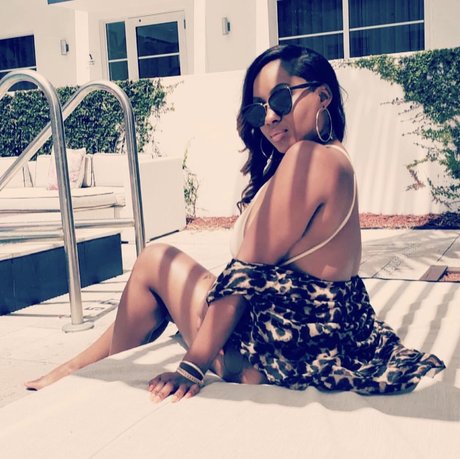 Honey Ruche Honey Bee_ leaks onlyfans porn