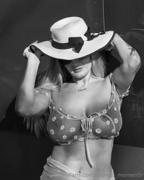 Moniqa onlyfans picture