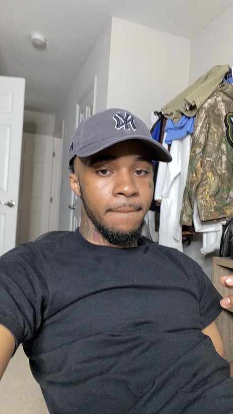 Big MONDO porn onlyfans