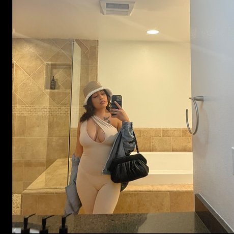 Honduran Princess onlyfans leaks