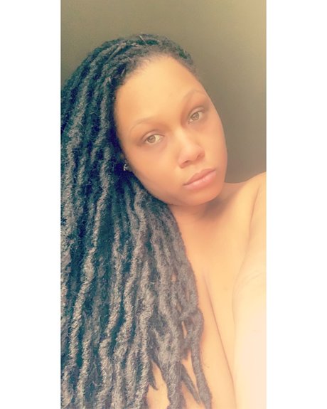 Hazel eyez_ onlyfans model images