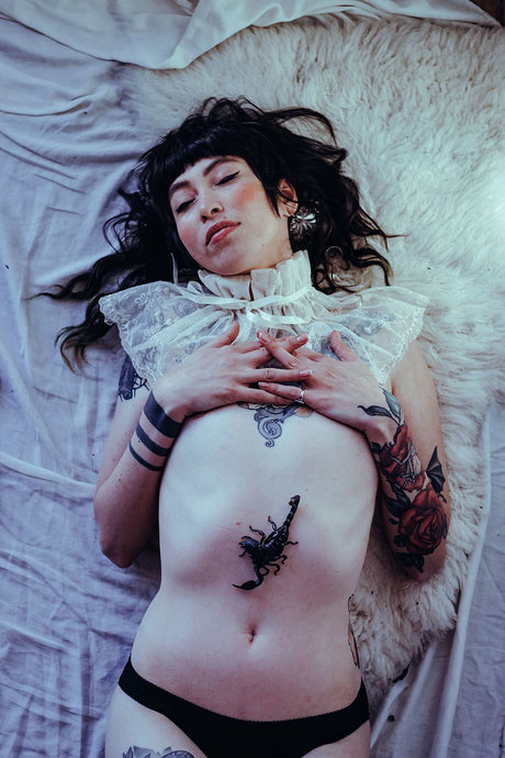 Hexapoda onlyfans model photo