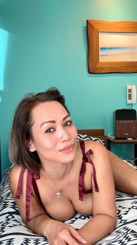 Gigi the Sexy Grandma onlyfans naked