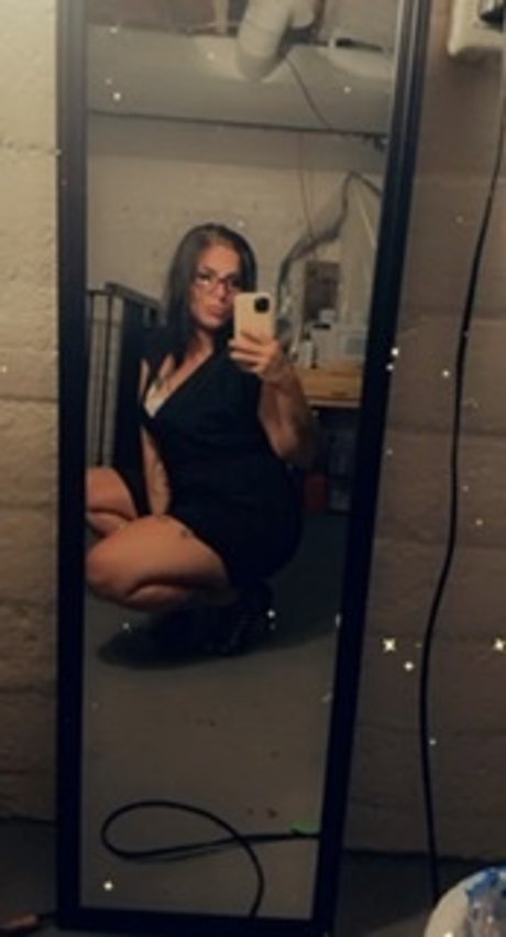 QueenOfTheBrokenHearted420 naked leaked onlyfans