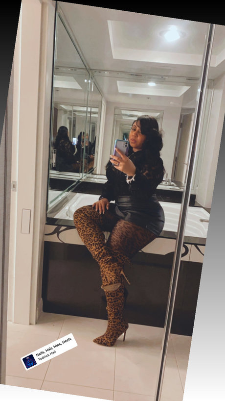 MiMi LaRose feet onlyfans