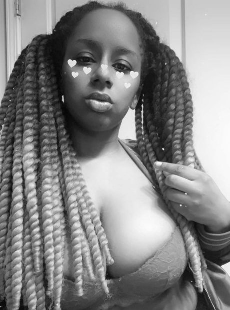 Harmonii Quinn onlyfans post