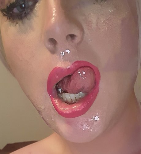 Deepthroat Queen Lana onlyfans leaked.