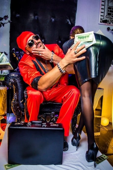 Mr Vince ass onlyfans